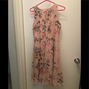 White House Black Market dress size S/4 loose flow